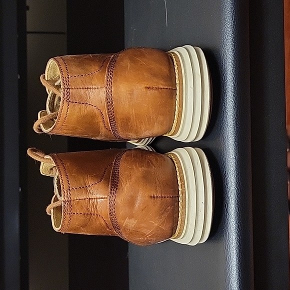 Boots - Picture 7 of 9